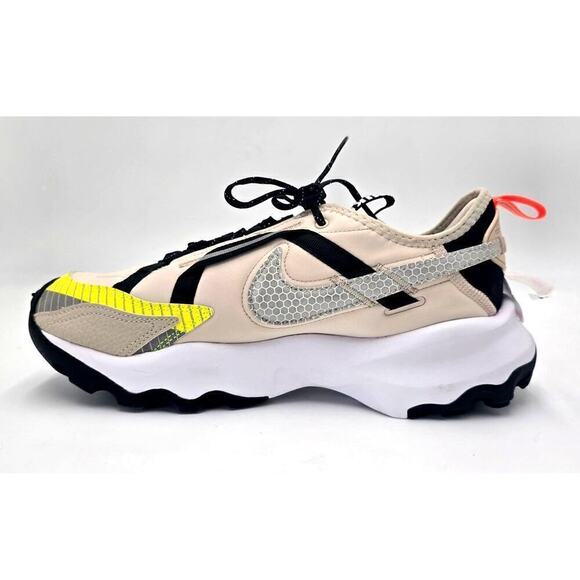 Nike TC 900 LX 3M Light Orewood Brown Insulated Reflective Sneakers Women's 10.5 - Picture 2 of 9